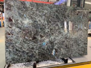 Lloses de granit blau labradarita